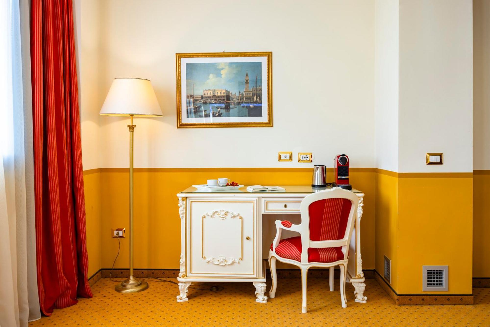 Il Gentiluomo Hotel & Spa Arezzo Exteriör bild